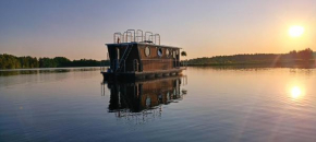 Svencele Boats laivai-namai kuriems nereikia laivavedžio teisių Svencelė